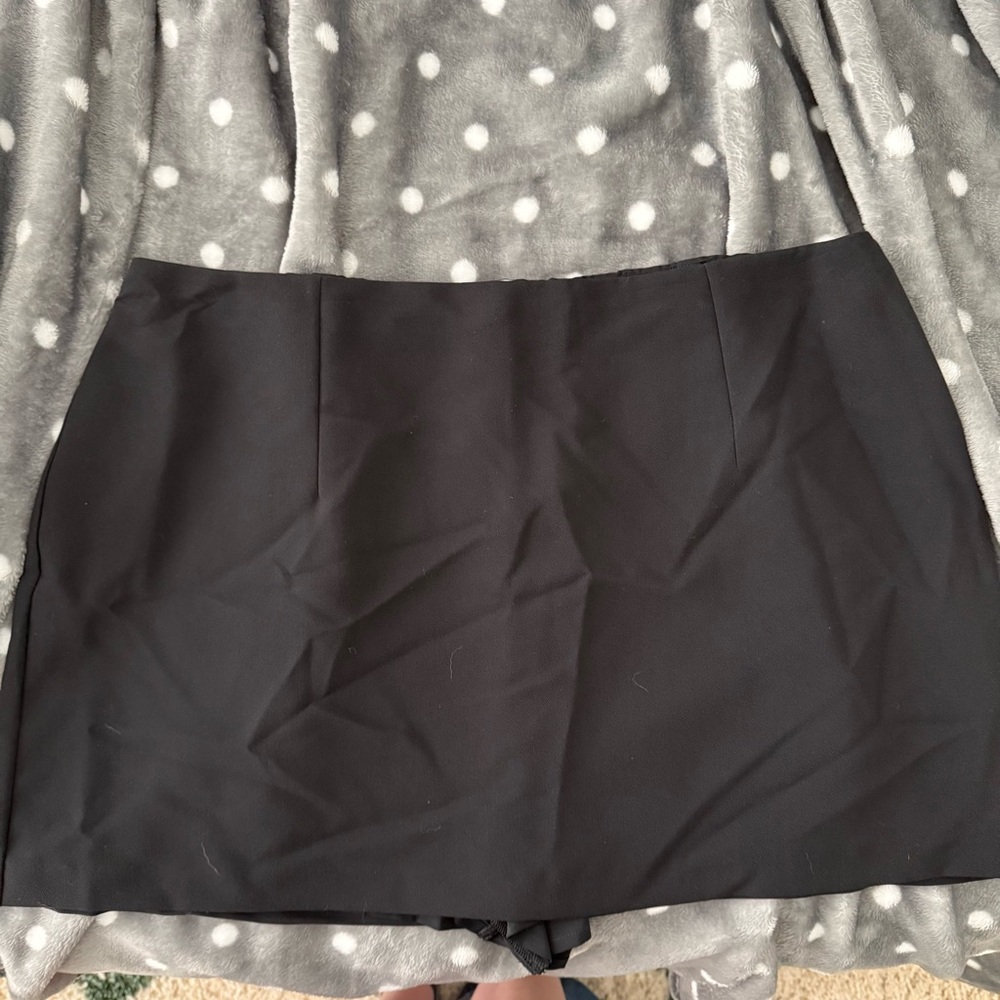 A&F Black Mini Skort